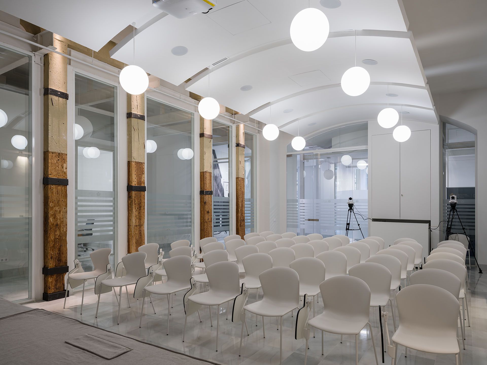 COLEGIO DE MÉDICOS: Aulas formativas